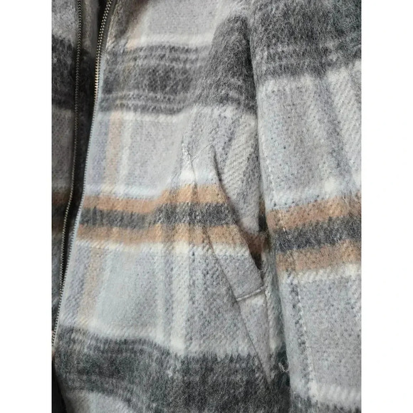 Ann Taylor Loft wool blend gray plaid funnel neck coat size XSP. - Picture 8 of 10